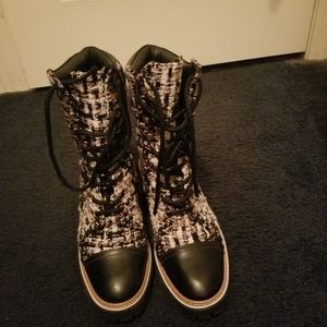 Tory burch boots